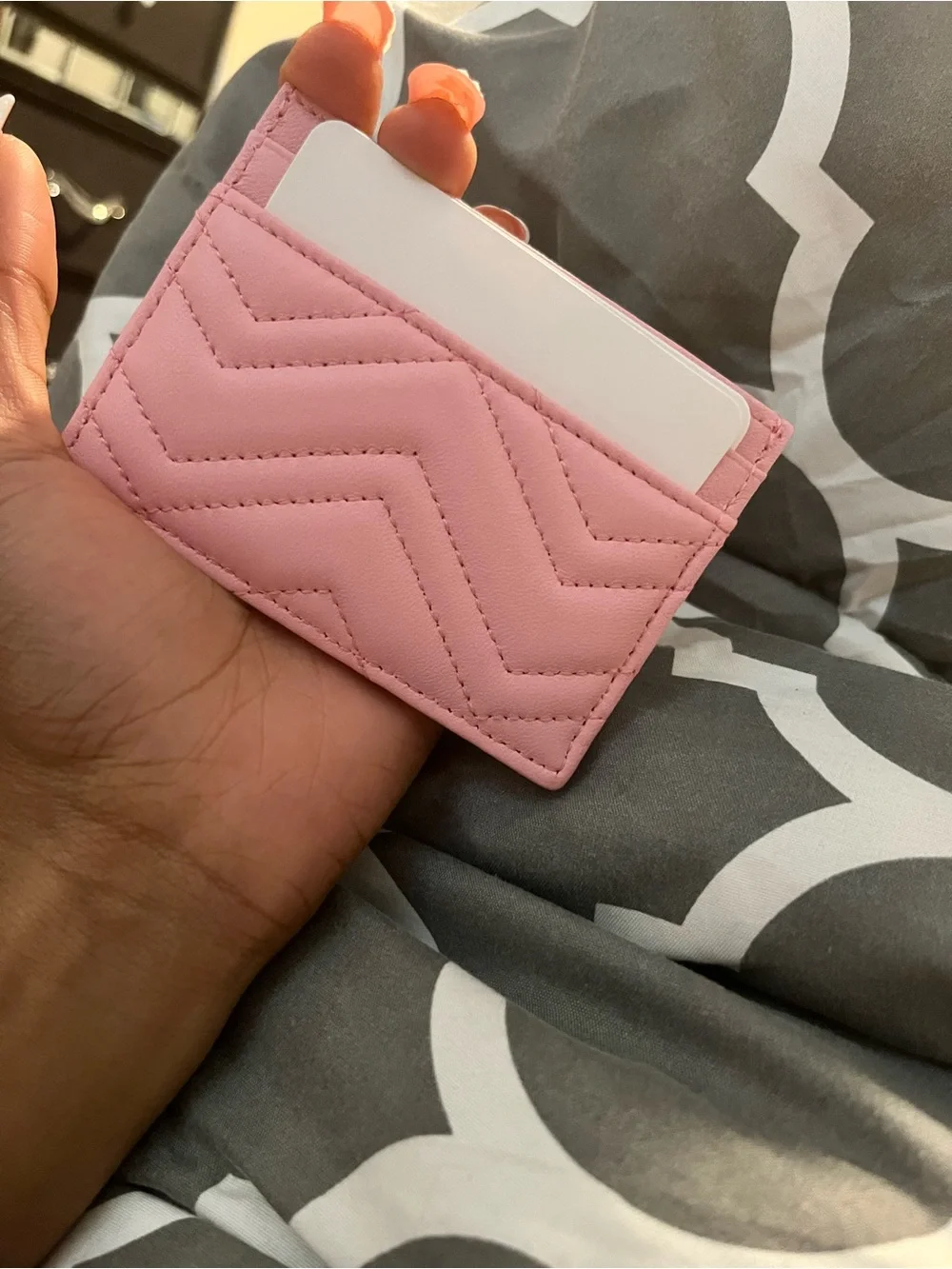Gucci Pink Quilted Leather GG Card Case with Gold Hardware - Picture 3 of 3